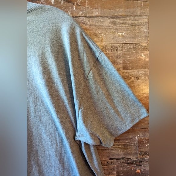 2/$10 Sonoma Goods Life Western Trail Supply Logo Heather Gray Tee - Picture 12 of 14